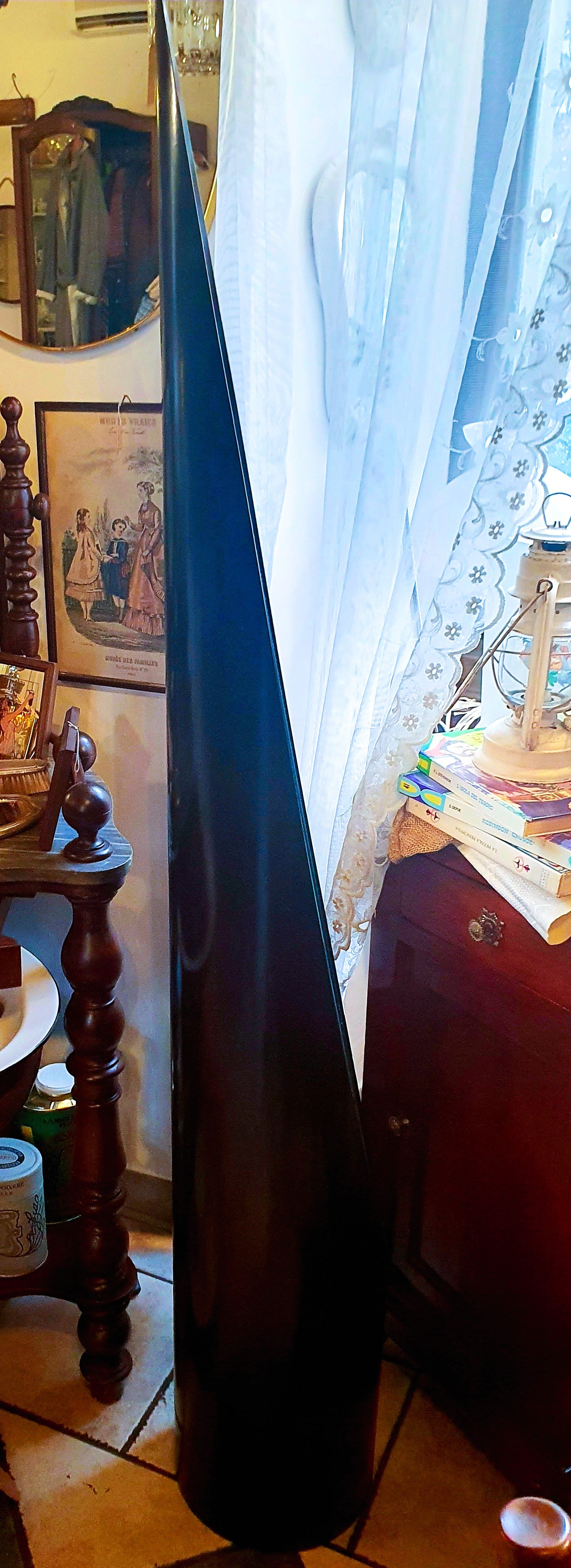 SPECCHIO "UNGHIA" LIPSTICK, DESIGN RODOLFO BONETTO ANNI '70