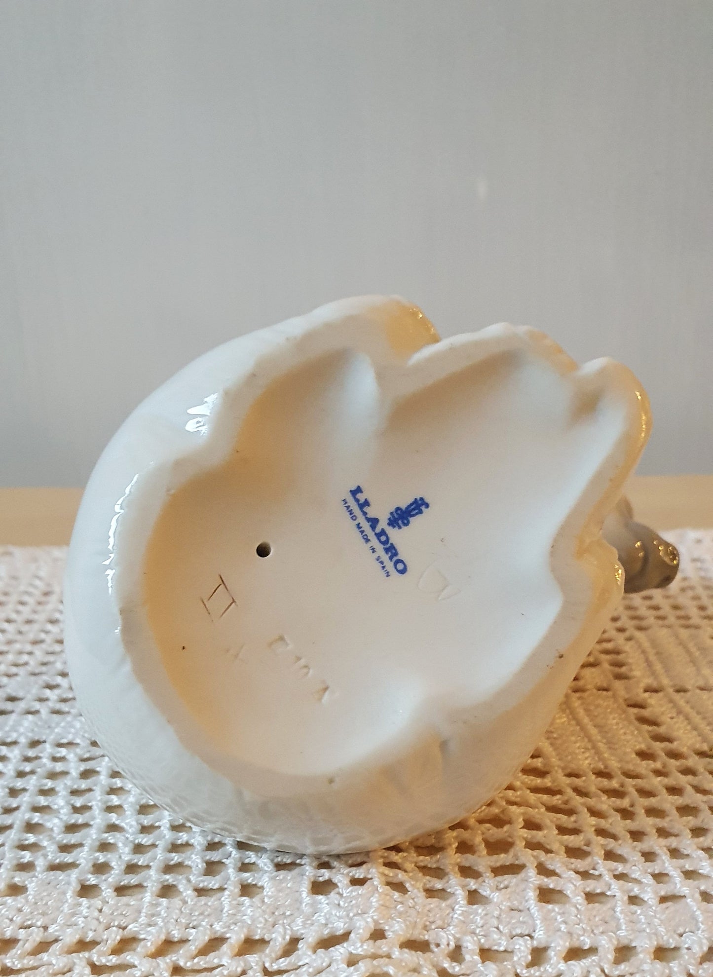 LLADRÓ ORSO POLARE VINTAGE  IN PORCELLANA