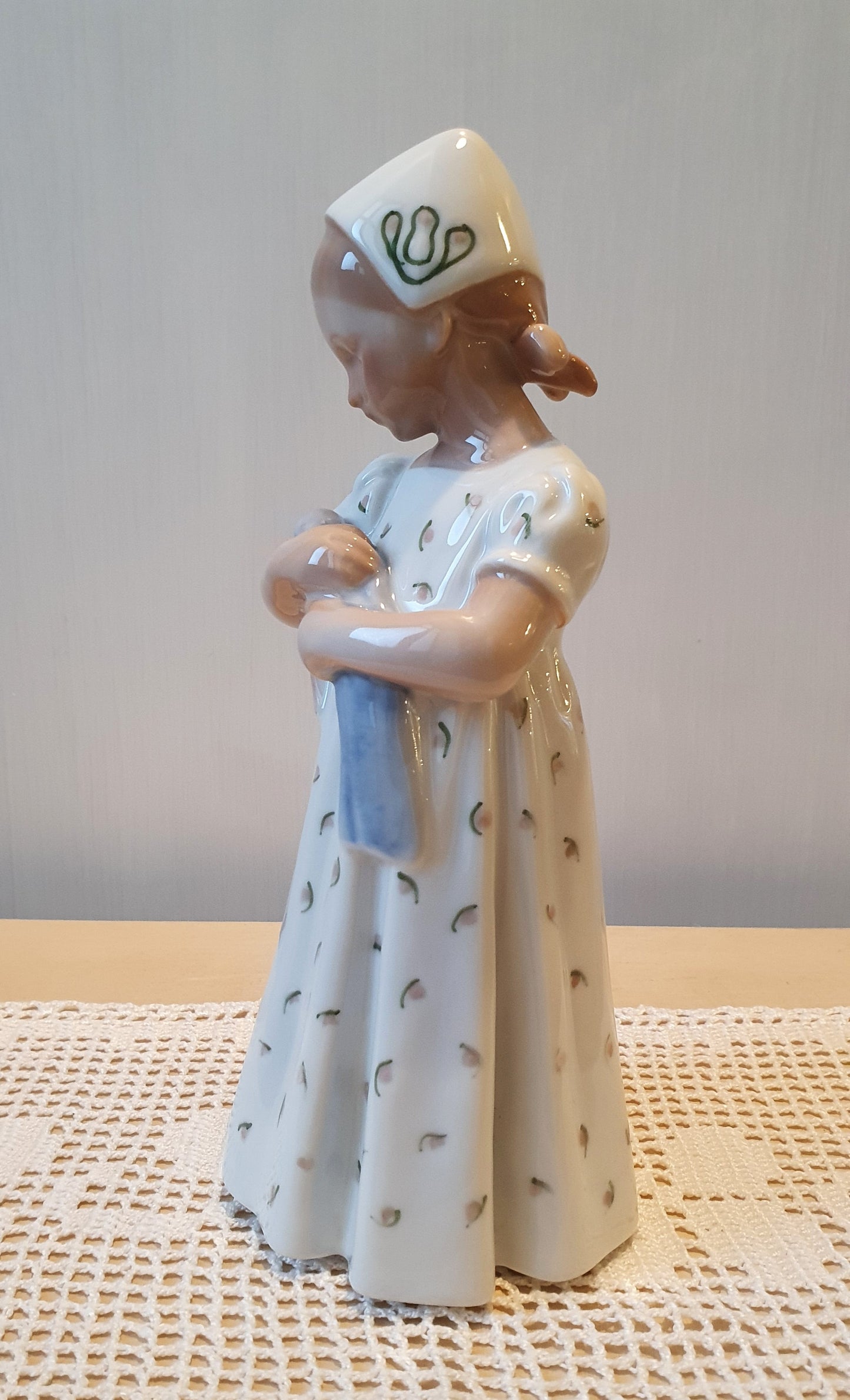 BING&GRONDAHL STATUINA VINTAGE "MARY CON BAMBOLA"