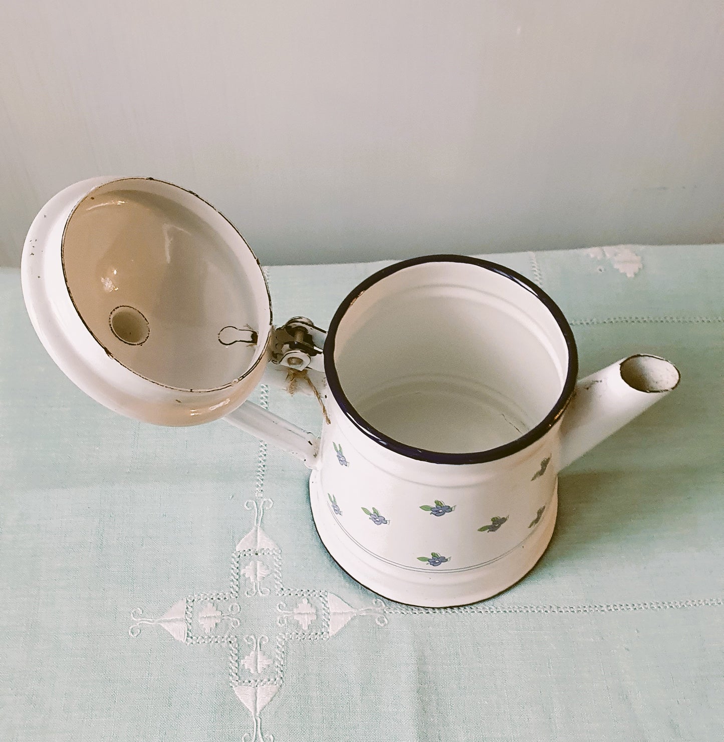 TEIERA VINTAGE IN LATTA SMALTATA