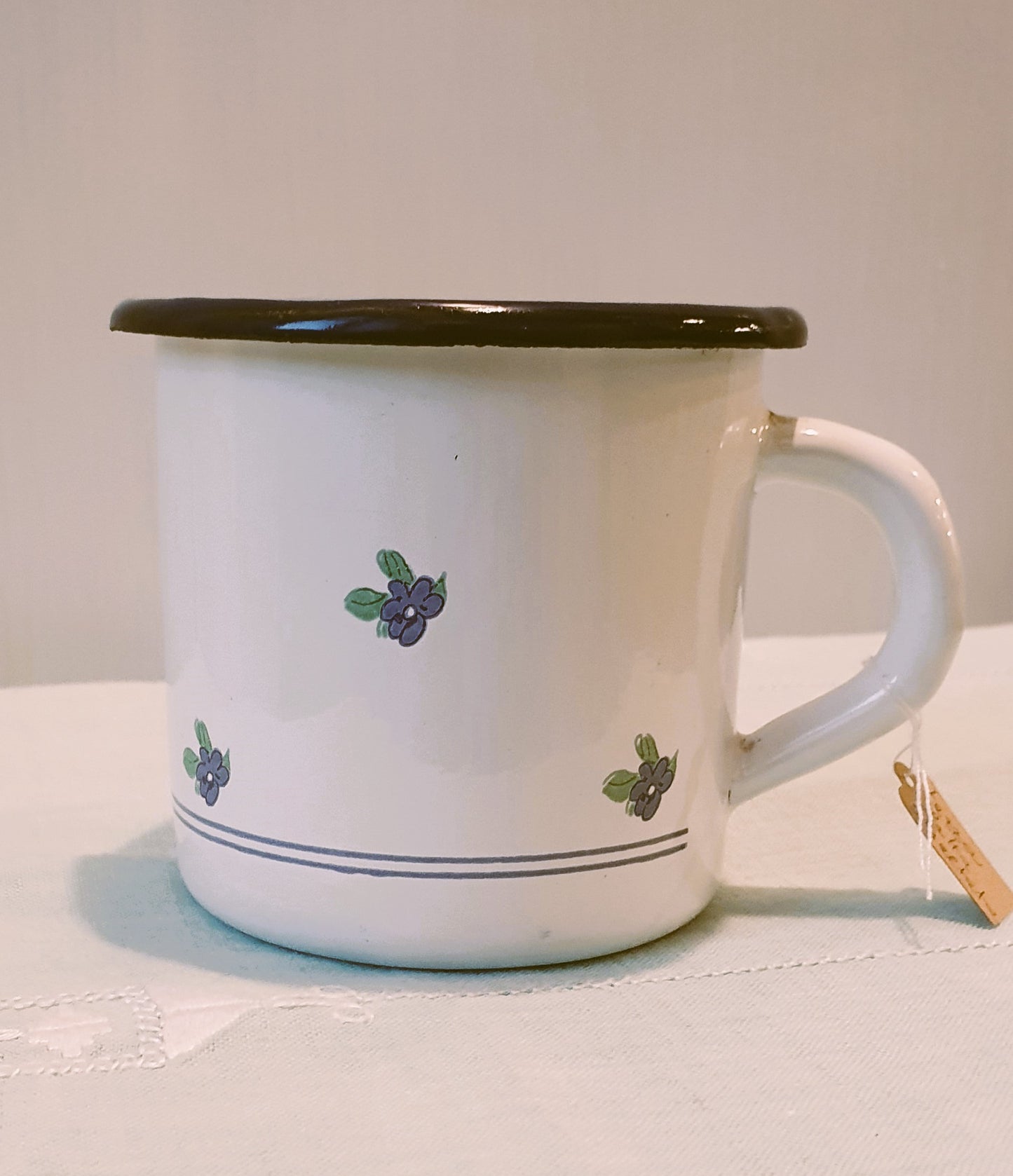 TAZZA VINTAGE IN LATTA SMALTATA