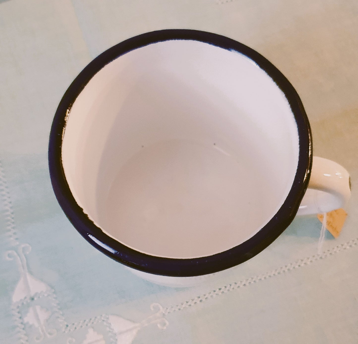 TAZZA VINTAGE IN LATTA SMALTATA