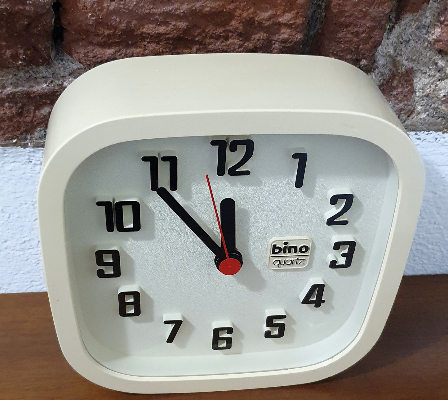 OROLOGIO BINO QUARTZ MODERNARIATO ANNI '80