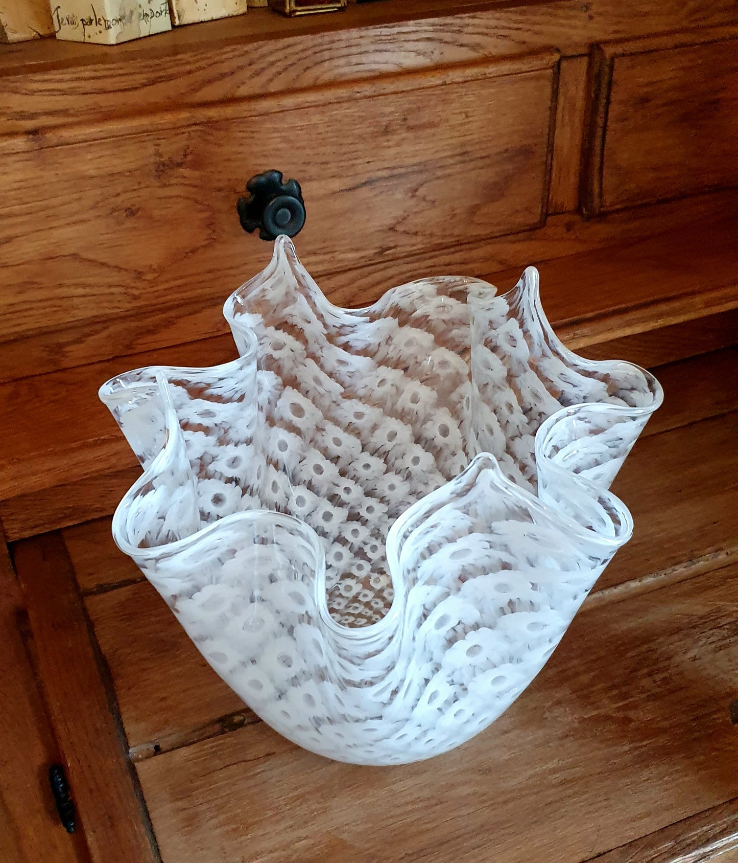 VASO A FAZZOLETTO VINTAGE IN VETRO SOFFIATO DI MURANO